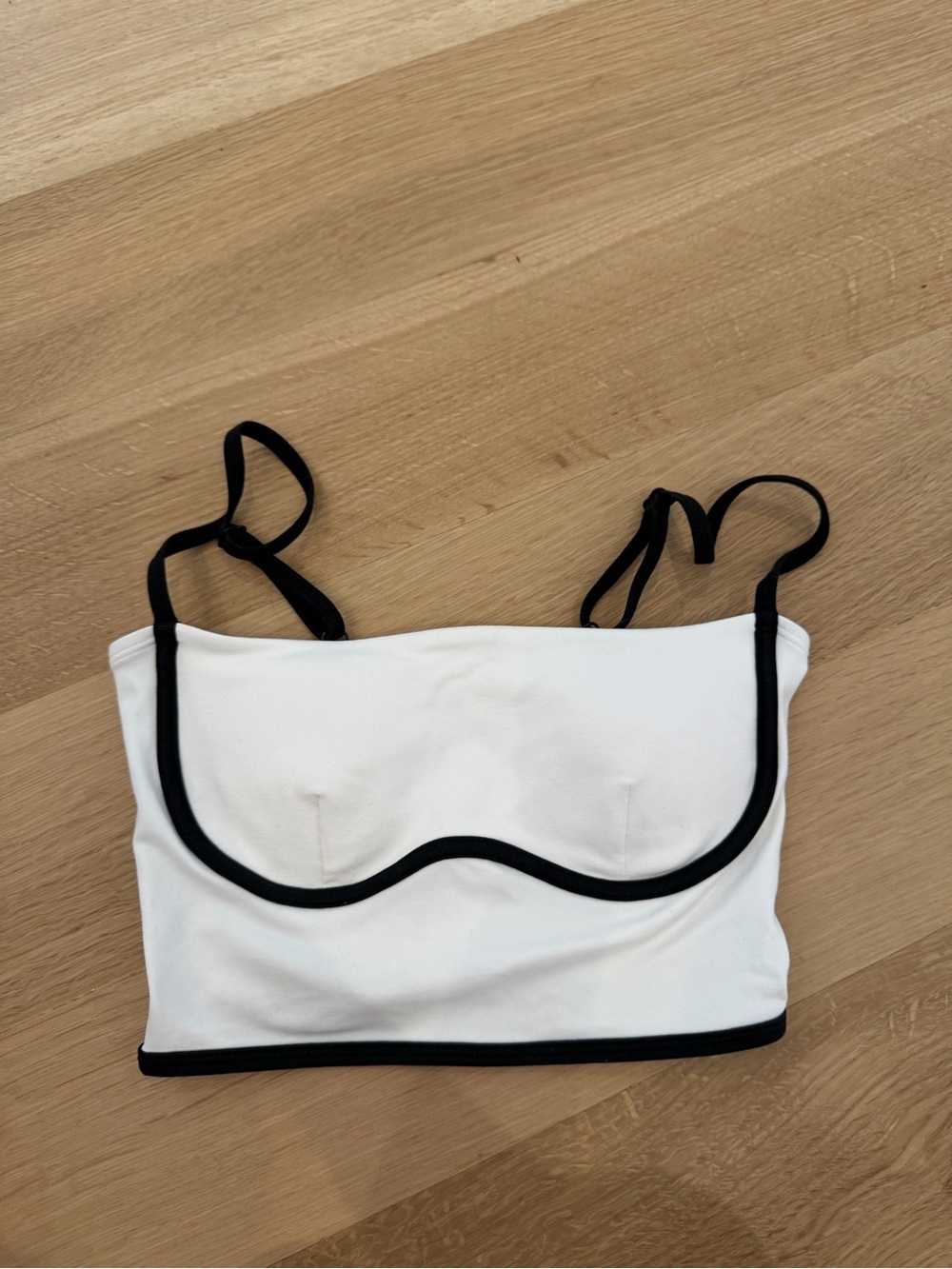 Alo Yoga White Cropped Tank with Black Piping and Built-In Bra